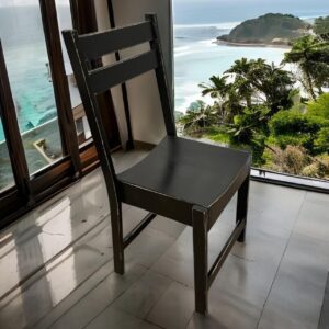 silla rústica negro decapado