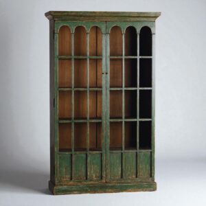 vitrina rustica con puerta