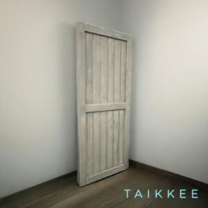 Puerta Rústica de Madera color gris con blanco decapado – Estilo Granero Personalizable